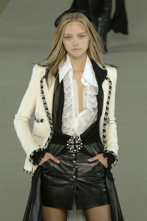 Chanel fashion designer fall 2006